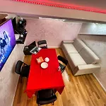 Chic Green Penthouse - Domotic Comfort In Milans Trendy Nightlife District