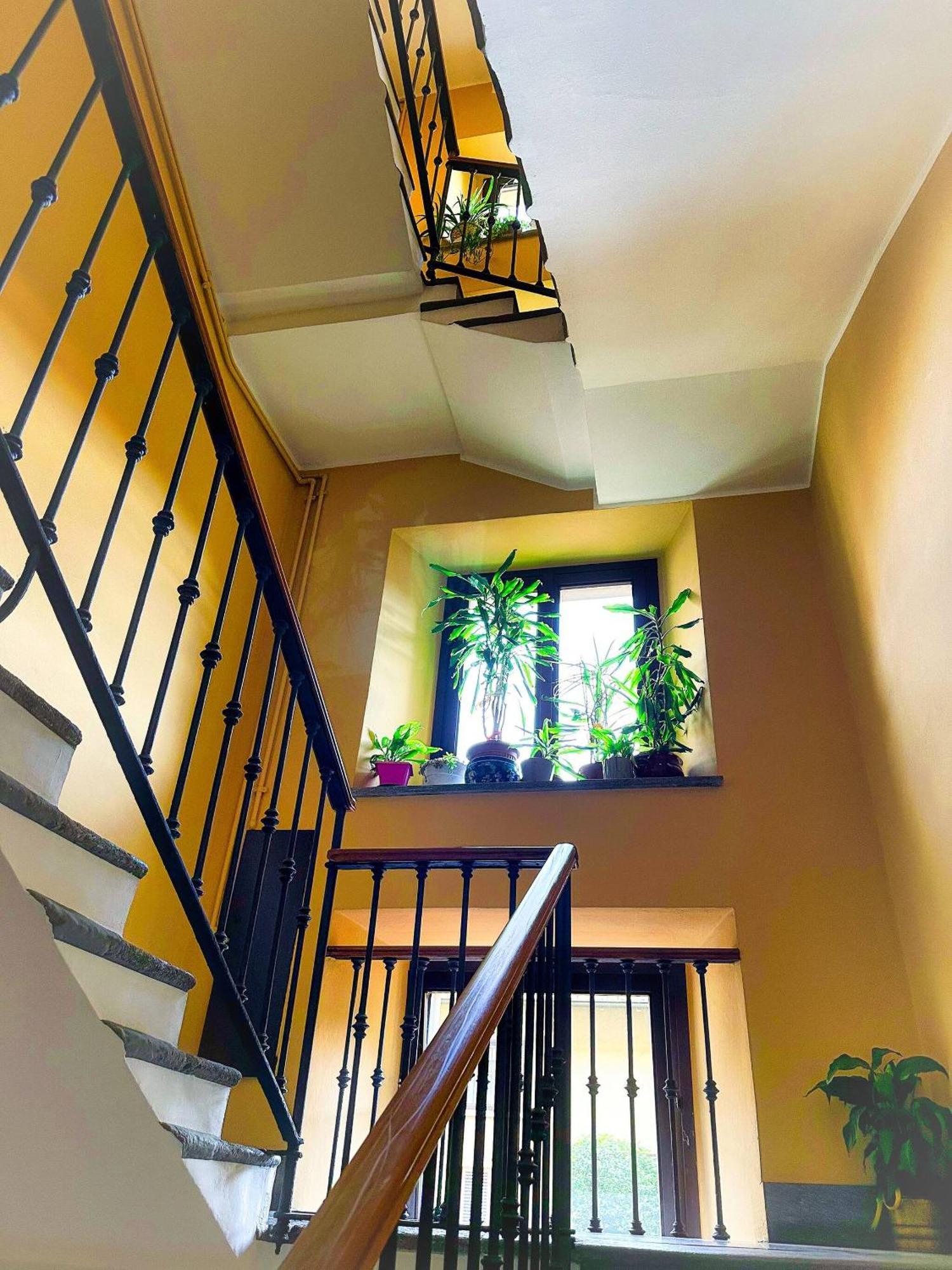 Chic Penthouse - Domotic Comfort In Milans Trendy Nightlife District *